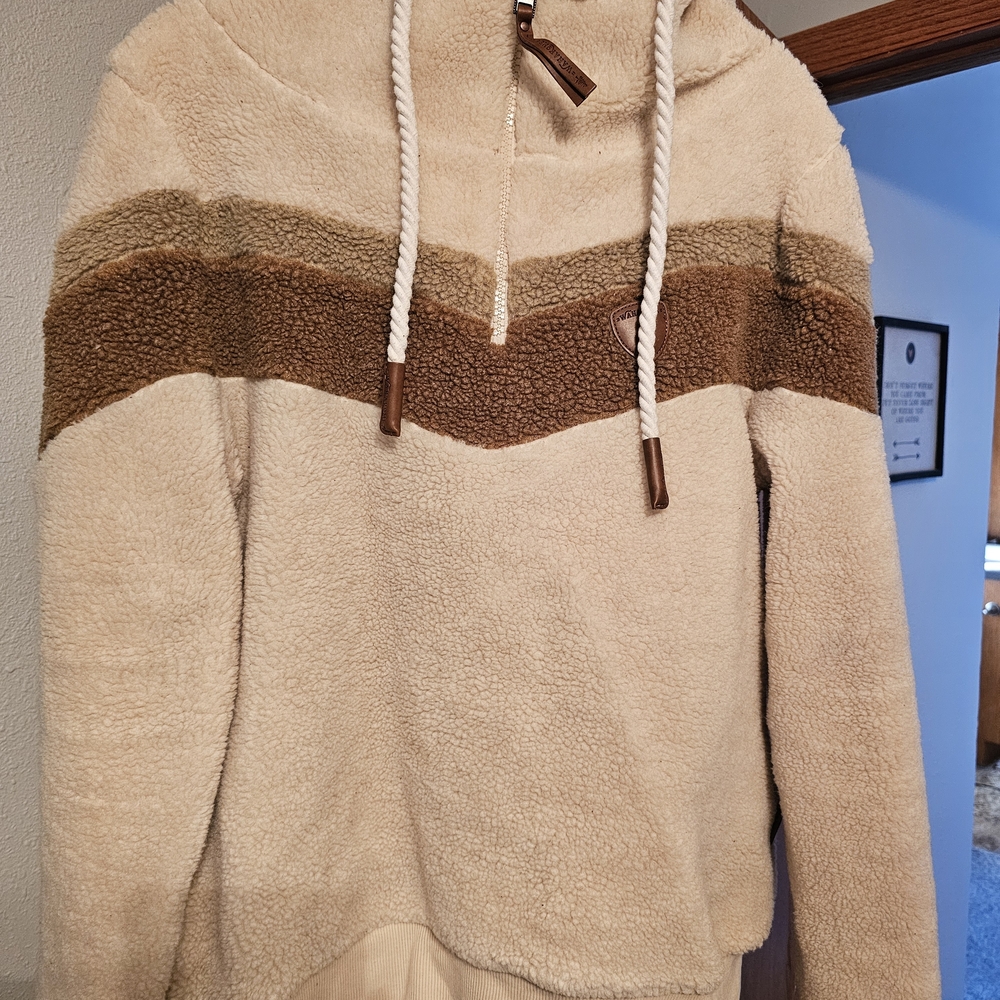 Wanakome Cream and Brown Zip-Up Sweater